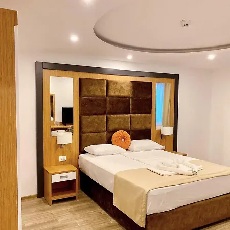 Проживание в семье Lara Boutique Эфорие Норд