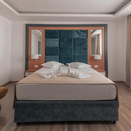 Lara Boutique * Эфорие Норд