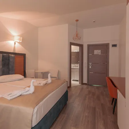 Проживание в семье Lara Boutique