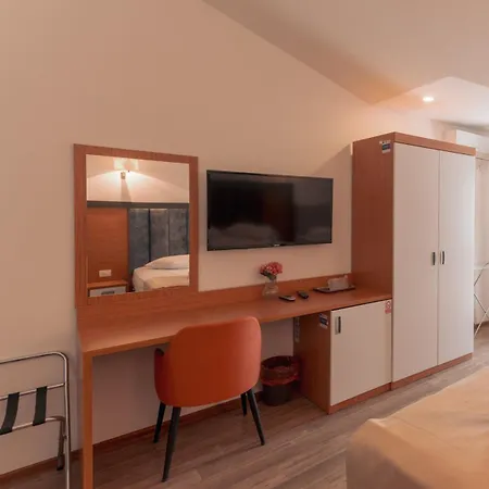 Lara Boutique * Эфорие Норд