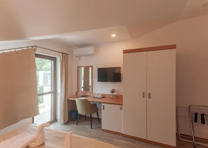 Lara Boutique Eforie Nord