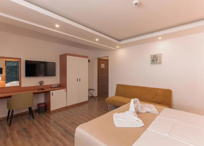 Pansiyon Lara Boutique *