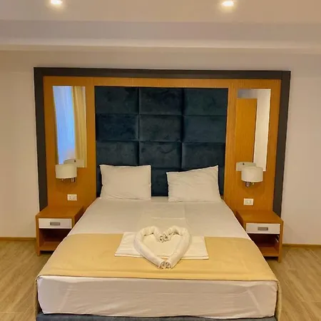 Homestay Lara Boutique *
