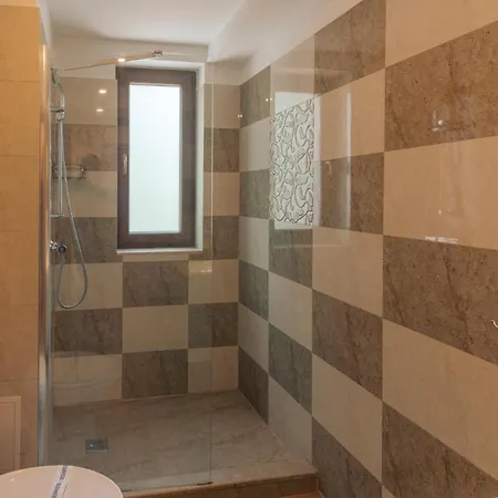 Privatunterkunft Lara Boutique *